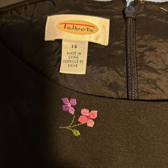 Talbots Black Sleeveless Sheath Dress with Pink Floral Embroidery Size 14 - Picture 3 of 3
